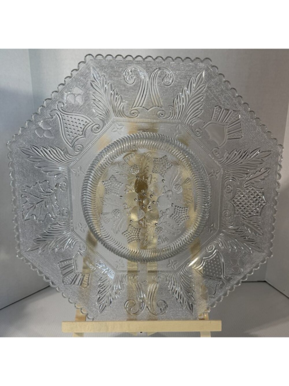 Octagonal Glass 14" Platter Boston & Sandwich Beehive & Thistle Lacy Flint - Picture 2 of 8
